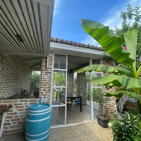 Casa Mediterana Vakantieboerderij Două Mai