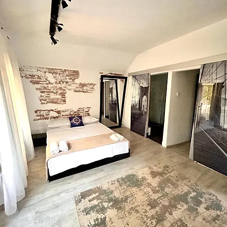 Alloggio per agriturismo Casa Mediterana Două Mai